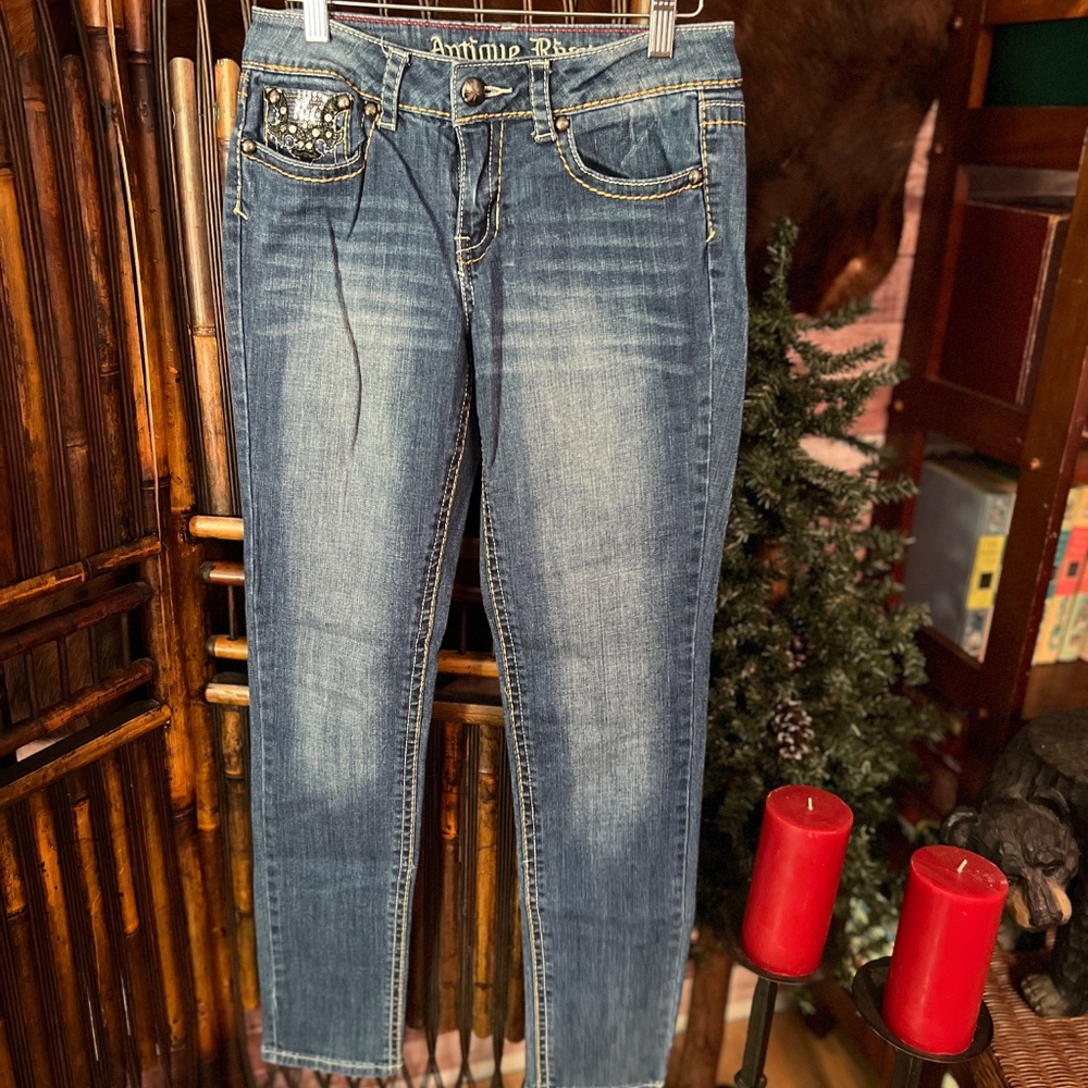 Antique Rivet Jeans Womens Sz 27